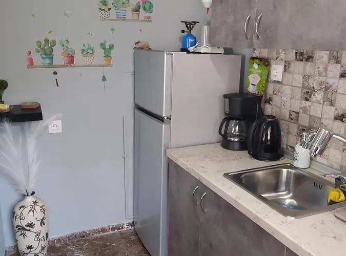 George's Old House Apartment
