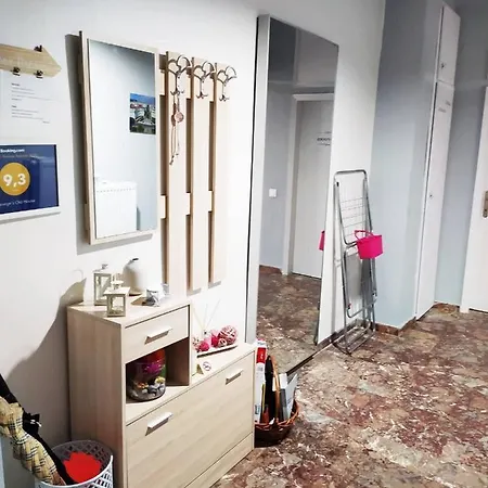 Lägenhet George's Old House